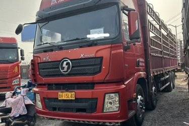 陕汽重卡 德龙X3000 350马力 8X4 9.55米仓栅式载货车(国五) 前四后八 潍柴二手载货车 黄牌