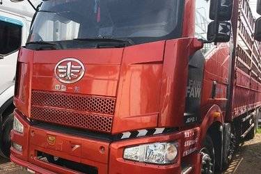 二手一汽解放 J6P重卡 绿通版 350马力 8X4 9.5米载货车(国五) 前四后八 锡柴二手载货车 黄牌图片