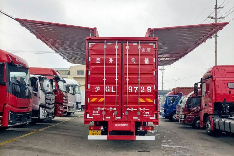 二手福田欧航 240马力 载货车