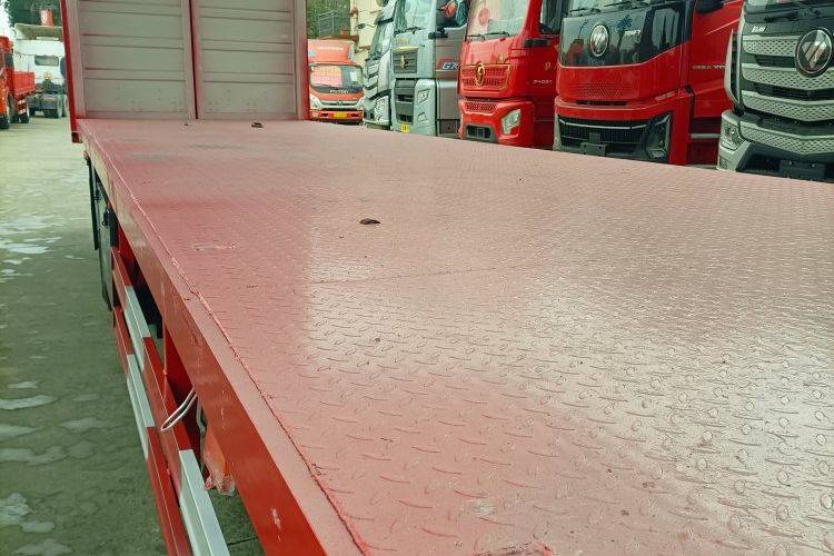 二手福田欧航 240马力 载货车