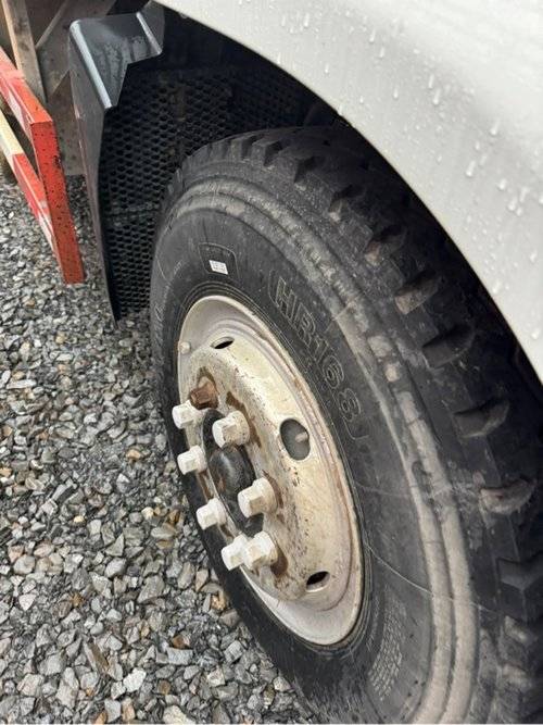 江淮格尔发 240马力 载货车