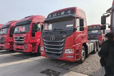 大运 新N8E重卡 钜赢3.0版 460马力 6X4 牵引车(国六) 双驱 潍柴二手牵引车 黄牌