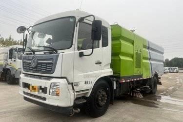 扫路车 东风商用车 东风天锦 210 5.8 4X2
