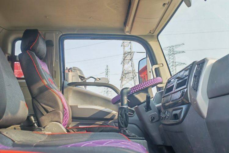 二手福田瑞沃 240马力 自卸车