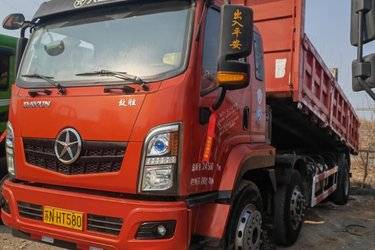 二手湖北大运 致胜 复合型 245马力 6X2 6.8米自卸车(国六) 前四后四 玉柴二手自卸车 黄牌图片