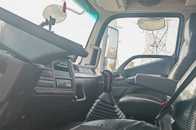 欧曼重卡(原福田欧曼) 240马力 载货车