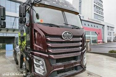 二手一汽解放 J6V重卡 质惠版 560马力 6X4 牵引车(液缓)(国六) 双驱 潍柴二手牵引车 黄牌图片