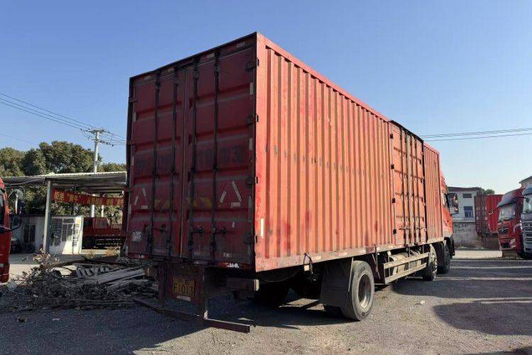 二手东风商用车 270马力 载货车