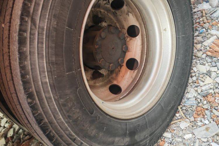 欧曼重卡(原福田欧曼) 240马力 载货车