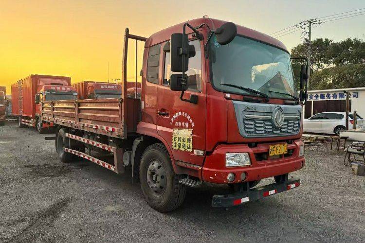 二手东风商用车 180马力 载货车