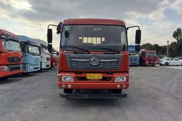二手东风商用车 天锦VR中卡 160马力 4X2 6.75米排半翼开启厢式载货车(国五) 单桥 东风二手载货车 黄牌图片