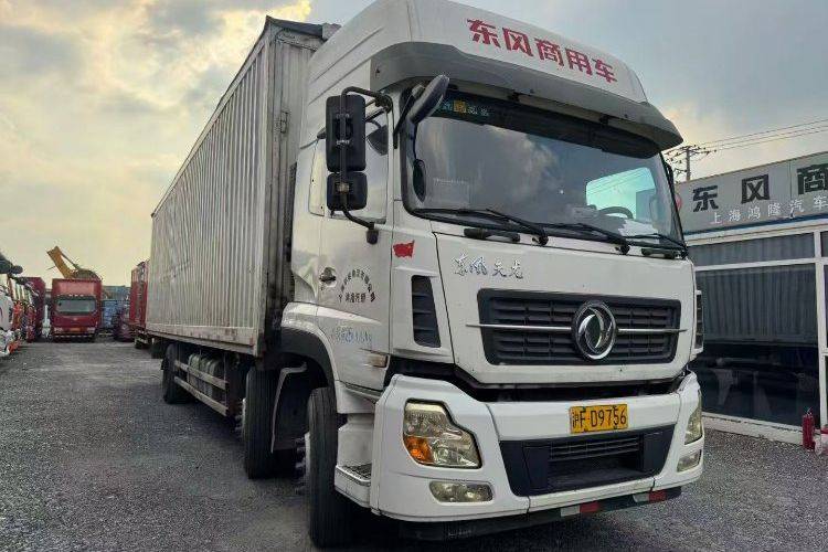 二手东风商用车 270马力 载货车
