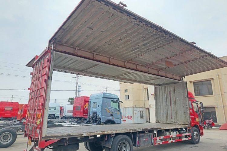 二手一汽解放 220马力 载货车