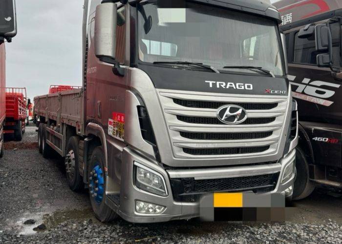二手现代商用车 440马力 载货车