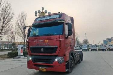 ���ֿ����й����� HOWO T7H�ؿ� 440���� 6X4ǣ����(����12��)(����) ˫�� �й���������ǣ���� ����