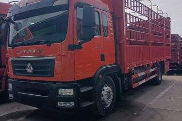 二手中国重汽 汕德卡SITRAK G5重卡 270马力 6X2 6.8米仓栅式载货车(国六) 前四后四 曼二手载货车 黄牌