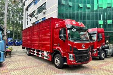 二手东风柳汽 乘龙H5 290马力 4X2 9.7米厢式载货车(国六) 单桥 东风康明斯二手载货车 黄牌图片