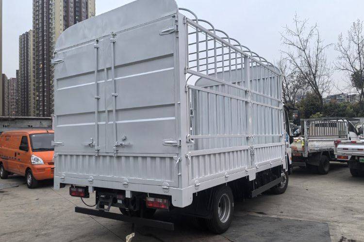 二手中国重汽成都商用车 100Wh 电动卡车