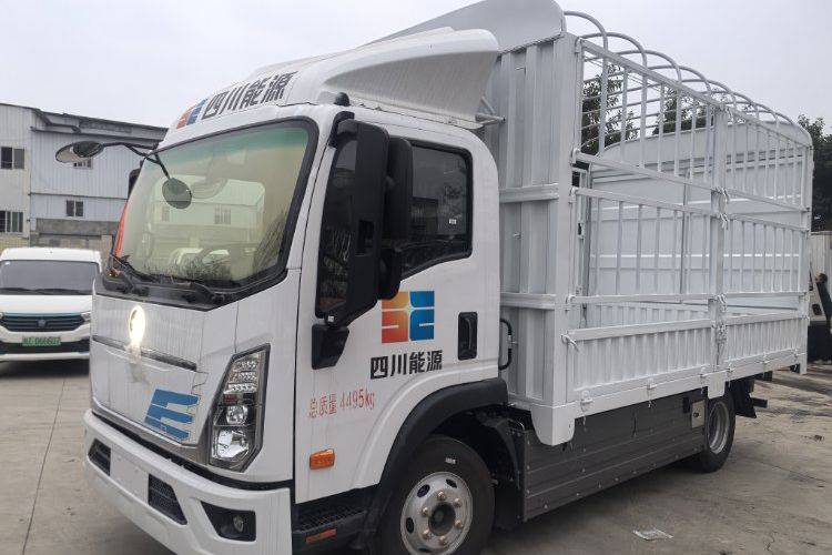 二手中国重汽成都商用车 100Wh 电动卡车