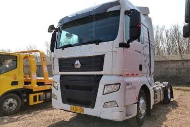 二手中国重汽 汕德卡SITRAK G7重卡 440马力 4X2牵引车(国五) 单桥 曼二手牵引车 黄牌图片