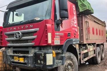 ���ֿ����������� ��ʨC500�ؿ� 390���� 6X4 5.6����ж��(����) ����� �Ϸƺ������ж�� ����