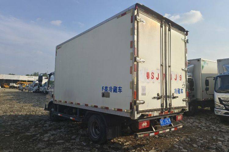 二手福田欧马可 160马力 专用车