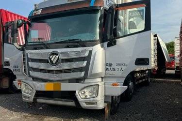 二手福田 欧曼EST 6系重卡 280马力 6X2 9.53米厢式载货车(国五) 前四后四 福田康明斯二手载货车 黄牌图片