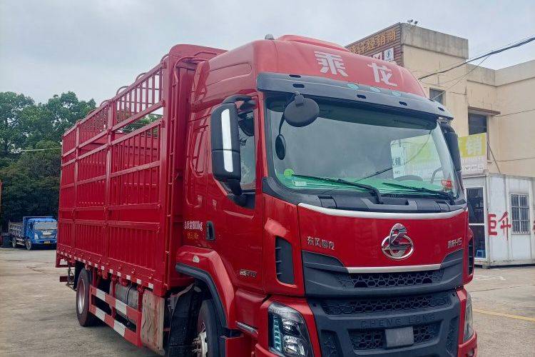 二手东风柳汽乘龙 270马力 载货车