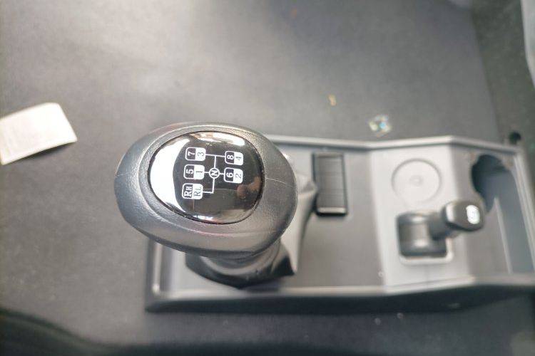 二手一汽解放 260马力 载货车
