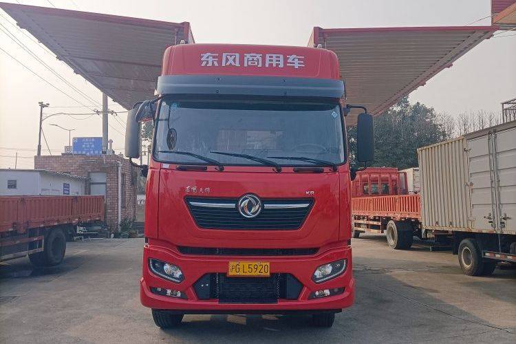 二手东风商用车 290马力 载货车