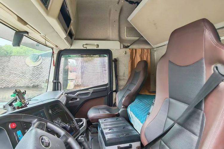 二手一汽解放 460马力 载货车