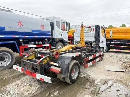 东风凯普特 160马力 专用车