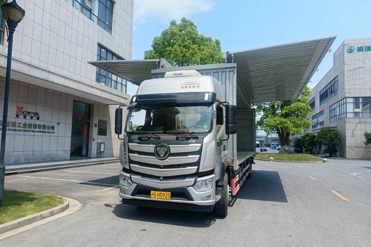 二手欧曼重卡(原福田欧曼) 240马力 载货车