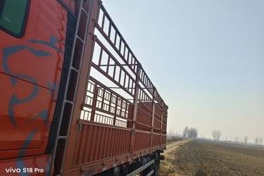 二手中国重汽 汕德卡SITRAK G5S重卡 豪华版 330马力 6X2 9.8米AMT自动挡栏板载货车(国六) 前四后四 中国重汽二手载货车 黄牌