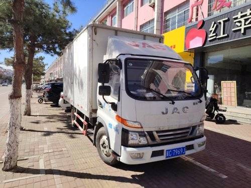 江淮骏铃 120马力 载货车