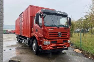 二手大运 N6中卡 245马力 4X2 9.7米厢式载货车(国五) 单桥 潍柴二手载货车 黄牌图片