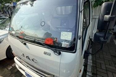 二手江淮 康铃H5 120马力 3.82米排半售货车(国六) 单桥 潍柴二手载货车 蓝牌图片