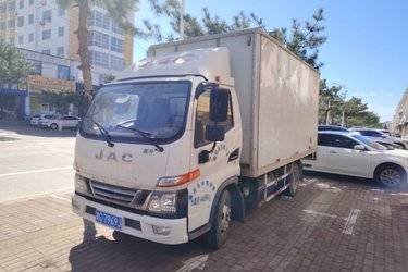 二手江淮 骏铃V5 120马力 4.18米单排厢式轻卡(国五) 单桥 云内动力二手载货车 蓝牌图片