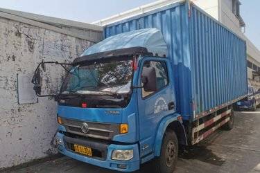 二手东风 凯普特中卡 160马力 4X2 6.2米载货车(国四) 单桥 东风二手载货车 黄牌