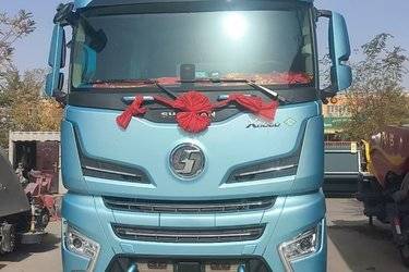 二手陕汽德龙X6000 旗舰版 15.7L LNG 720马力 6X4 法士特12档 AMT自动档 牵引车(国六) 双驱 潍柴二手牵引车 黄牌图片