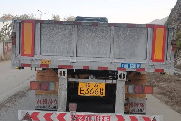二手欧曼重卡(原福田欧曼) 490马力 牵引车