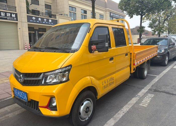 二手长安跨越 122马力 载货车