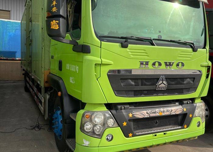 二手重汽豪沃(HOWO) 240马力 载货车