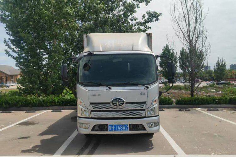 二手一汽解放轻卡 180马力 载货车