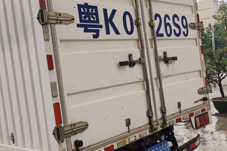 二手庆铃五十铃 130马力 载货车