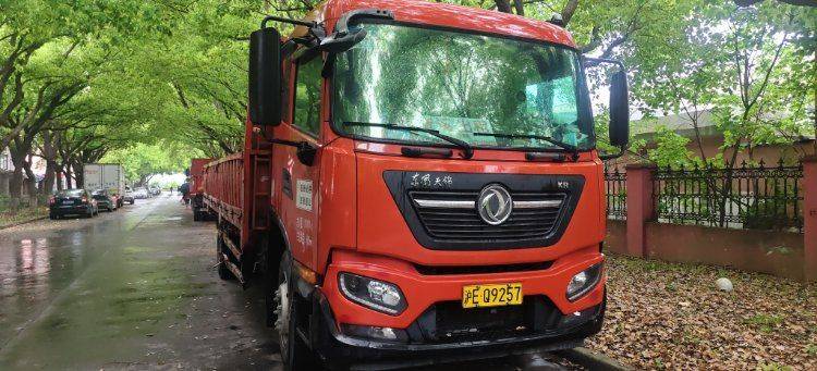 二手东风商用车 180马力 载货车