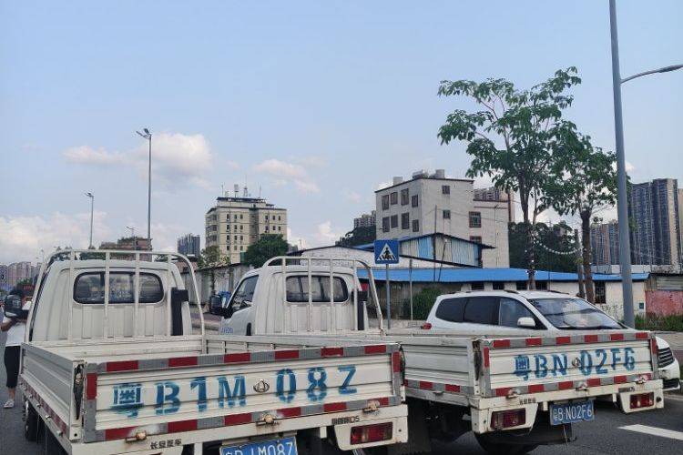 二手长安跨越 122马力 载货车