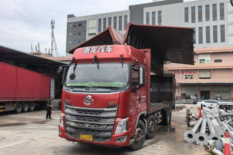二手东风柳汽乘龙 350马力 载货车