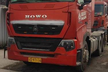 ���ֿ����й����� HOWO T7H�ؿ� 540���� 6X4ǣ����(����) ˫�� �й���������ǣ���� ����