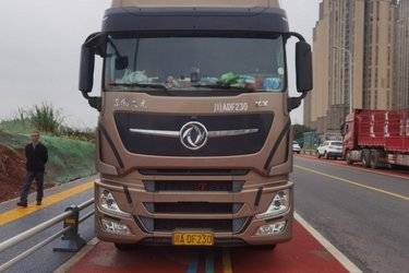 ���ֿ����������ó� �����콢KX 600���� 6X4ǣ����(����) ˫�� ���翵��˹����ǣ���� ����